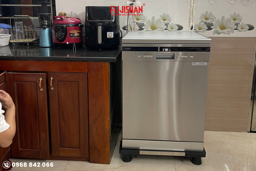 Máy rửa bát độc lập